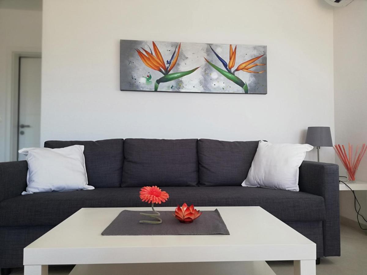 Apartments Oleander Lovrecica-Residence With Pool ภายนอก รูปภาพ