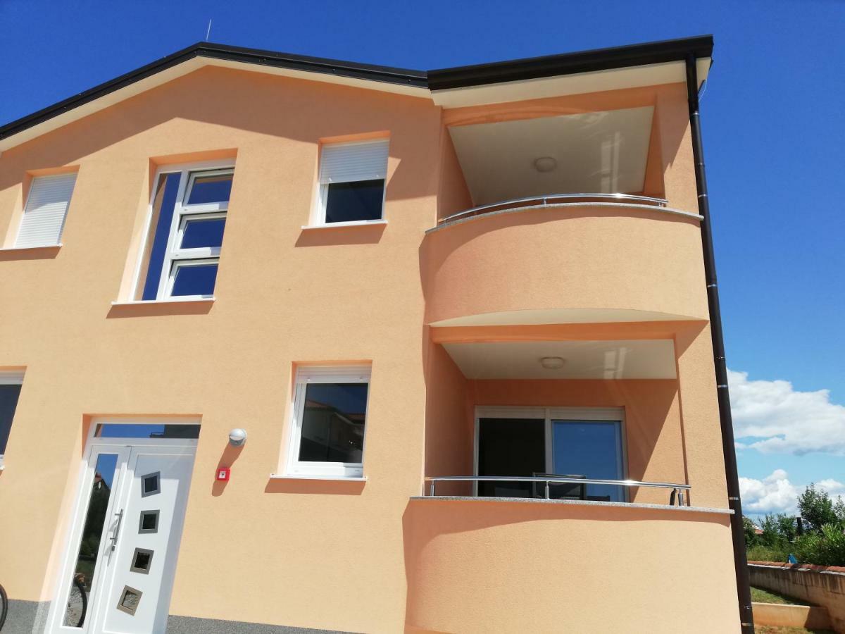 Apartments Oleander Lovrecica-Residence With Pool ภายนอก รูปภาพ